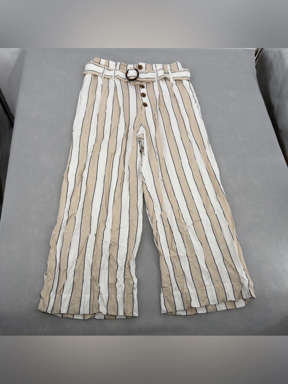 Abercrombie & Fitch Tan & White Striped Paperbag Wide Leg Pants Sz Medium